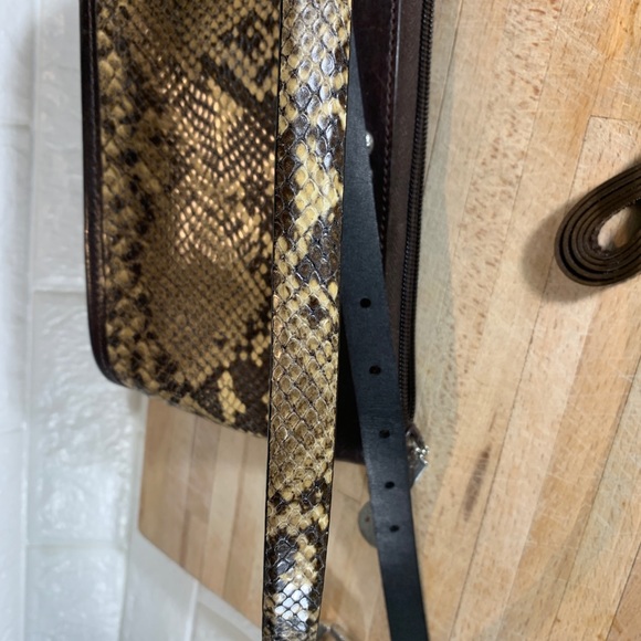 One World Brighton Snakeskin Wristlet and Belt - Picture 13 of 14